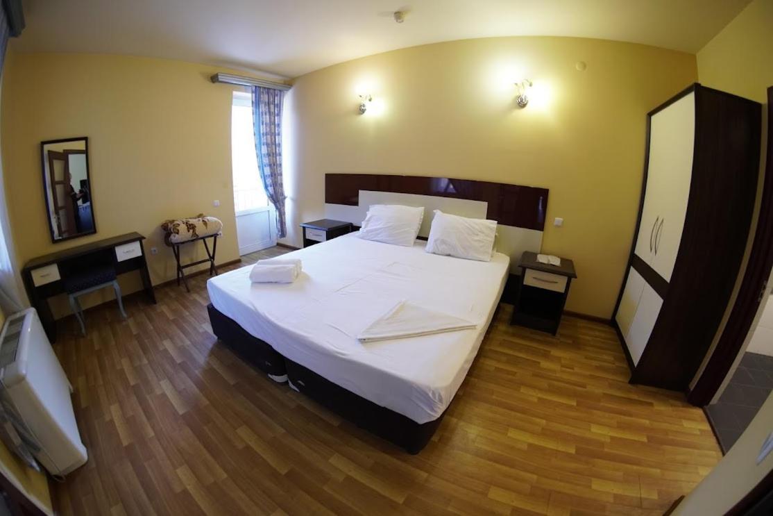 Armenian Village Park Hotel & Free Water Park, Gym Ereván Habitación foto